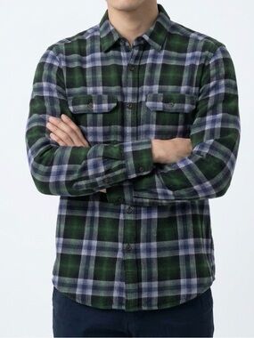 George Men’s Small (34-36) Green and Navy Plaid Button-Down Shirt Curved Hem